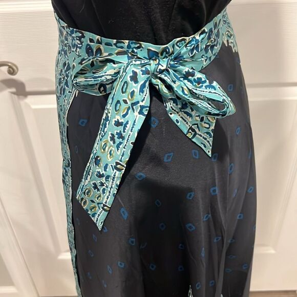 Talbots true wrap midi length silk blue floral skirt size 4 Petite - Picture 5 of 8